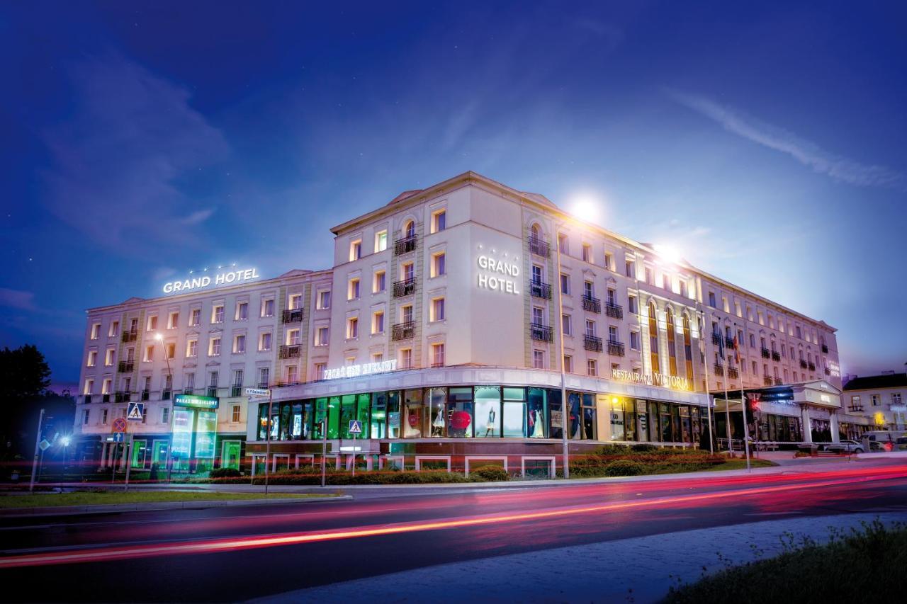 Grand Hotel Kielce Buitenkant foto